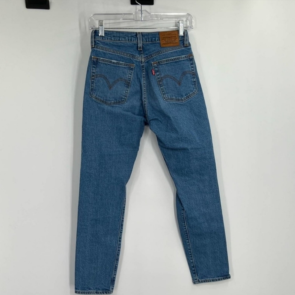Levi’s Wedgie Button Fly Distressed Jeans High Rise
